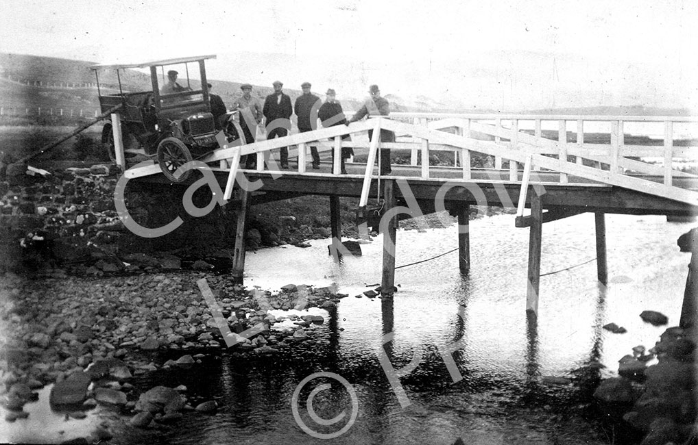 McCumisky's car on Tiroran bridge